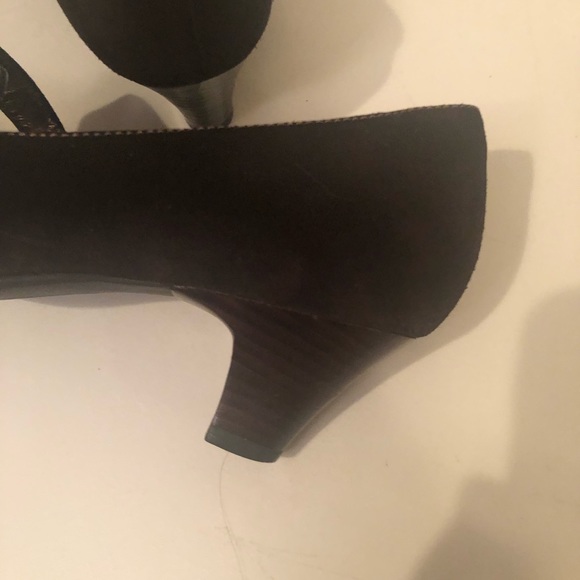 ECCO 2” with strap brown suede heels - Picture 2 of 3